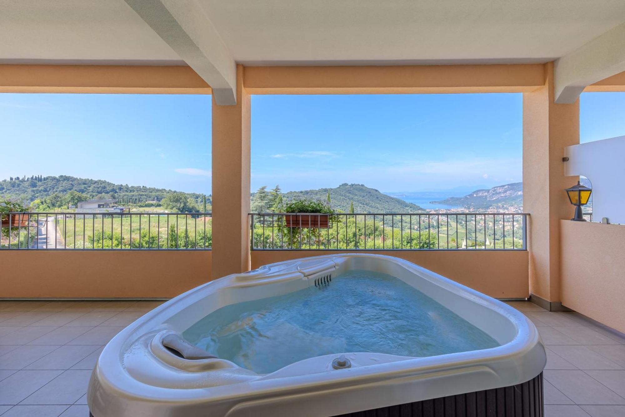 Hotel Boffenigo - The Golden Hour Costermano