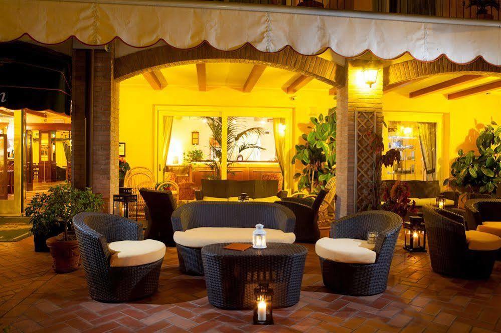 Boffenigo - The Golden Hour Hotel