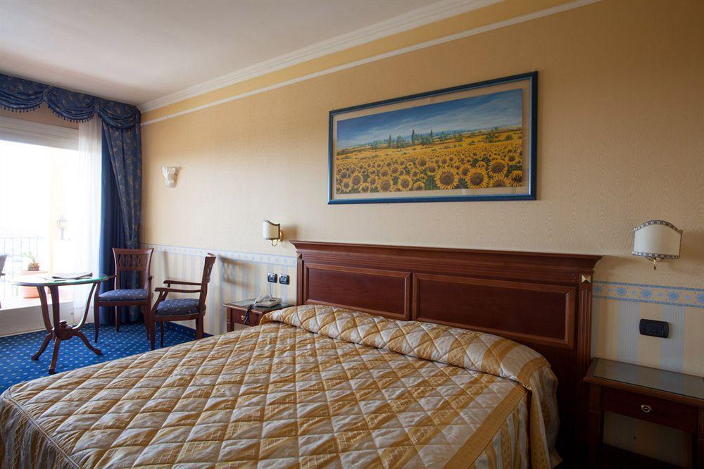 Hotel Boffenigo - The Golden Hour